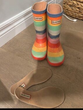 HUNTER rain boots UK7 kids